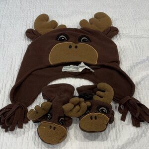 Adorable Infant’s Brown Moose Hat and Mittens Set